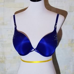 Victoria Secret Miraculous Plunge